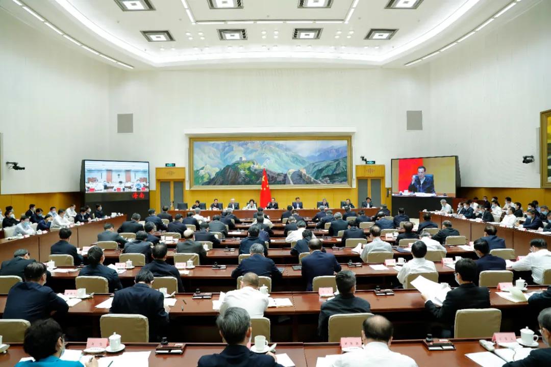 李克强在全国深化“放管服”改革着力培育和激发市场主体活力电视电话会议上发表重要讲话