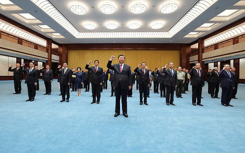 习近平：铭记奋斗历程担当历史使命 从党的奋斗历史中汲取前进力量