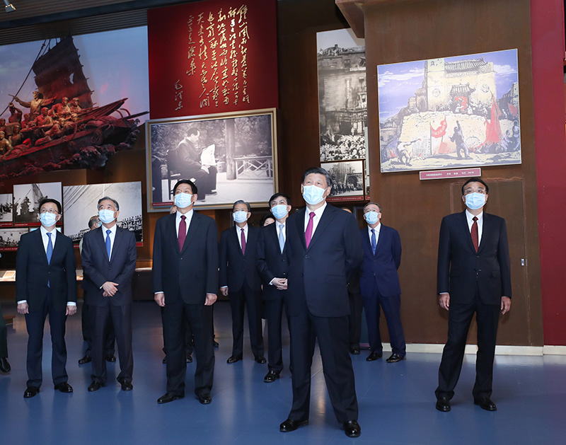习近平：铭记奋斗历程担当历史使命 从党的奋斗历史中汲取前进力量