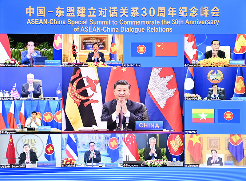 习近平出席并主持中国－东盟建立对话关系30周年纪念峰会